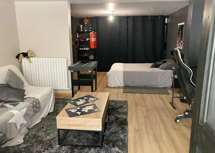 Maison Ligne Droite Des Hunaudières-circuit 24h Du Mans *